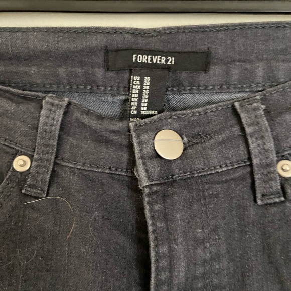 🌵4/$20 Faded Black Forever 21 Skinny Jeans - Picture 3 of 5